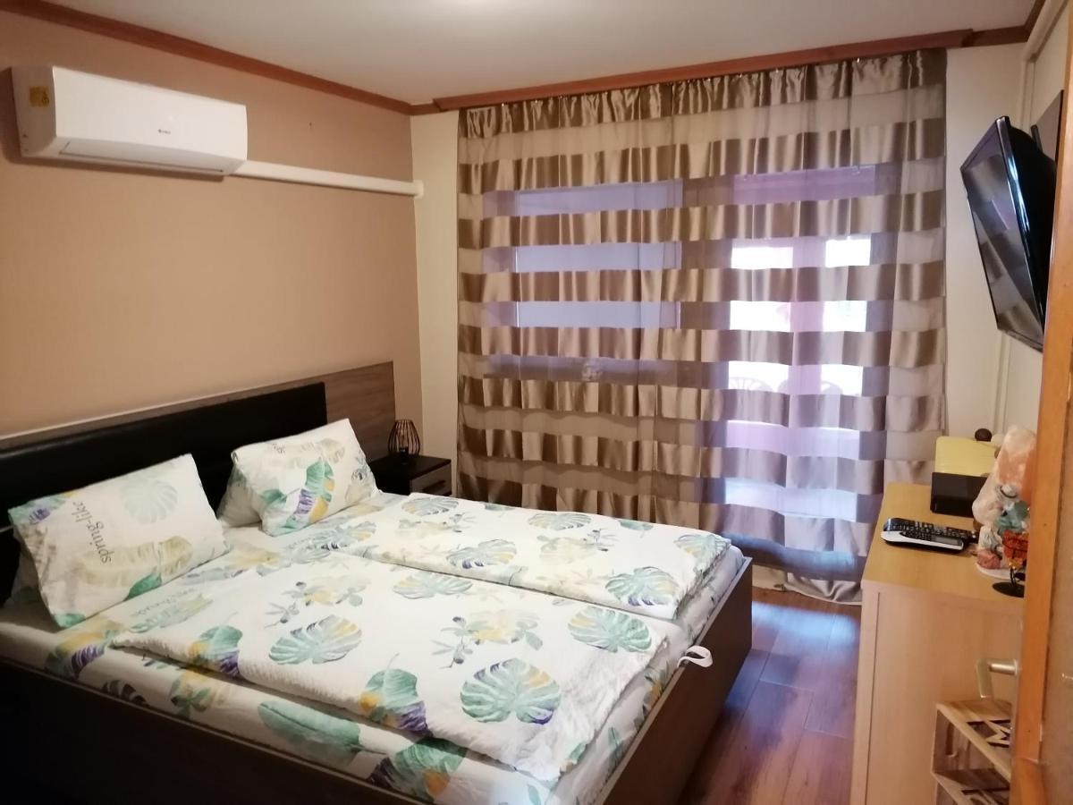 Kiscsillag Apartman ハルカーニャ エクステリア 写真